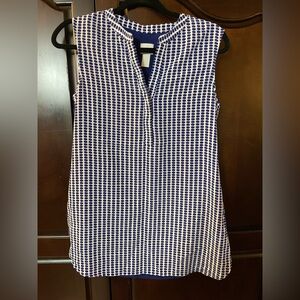 ✨Sleeveless Blue and White Women's Top.